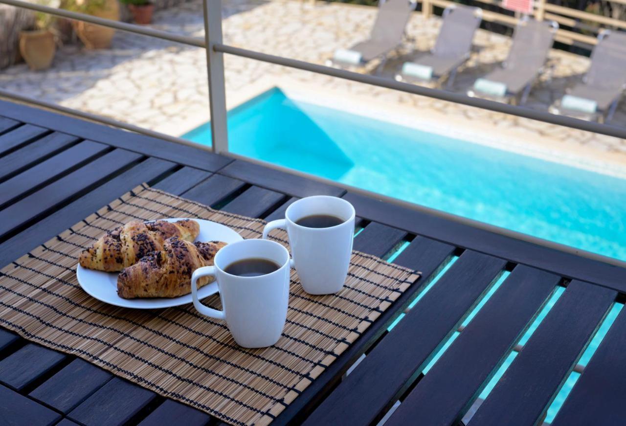 Longós Pangolas Apartments Paxos מראה חיצוני תמונה