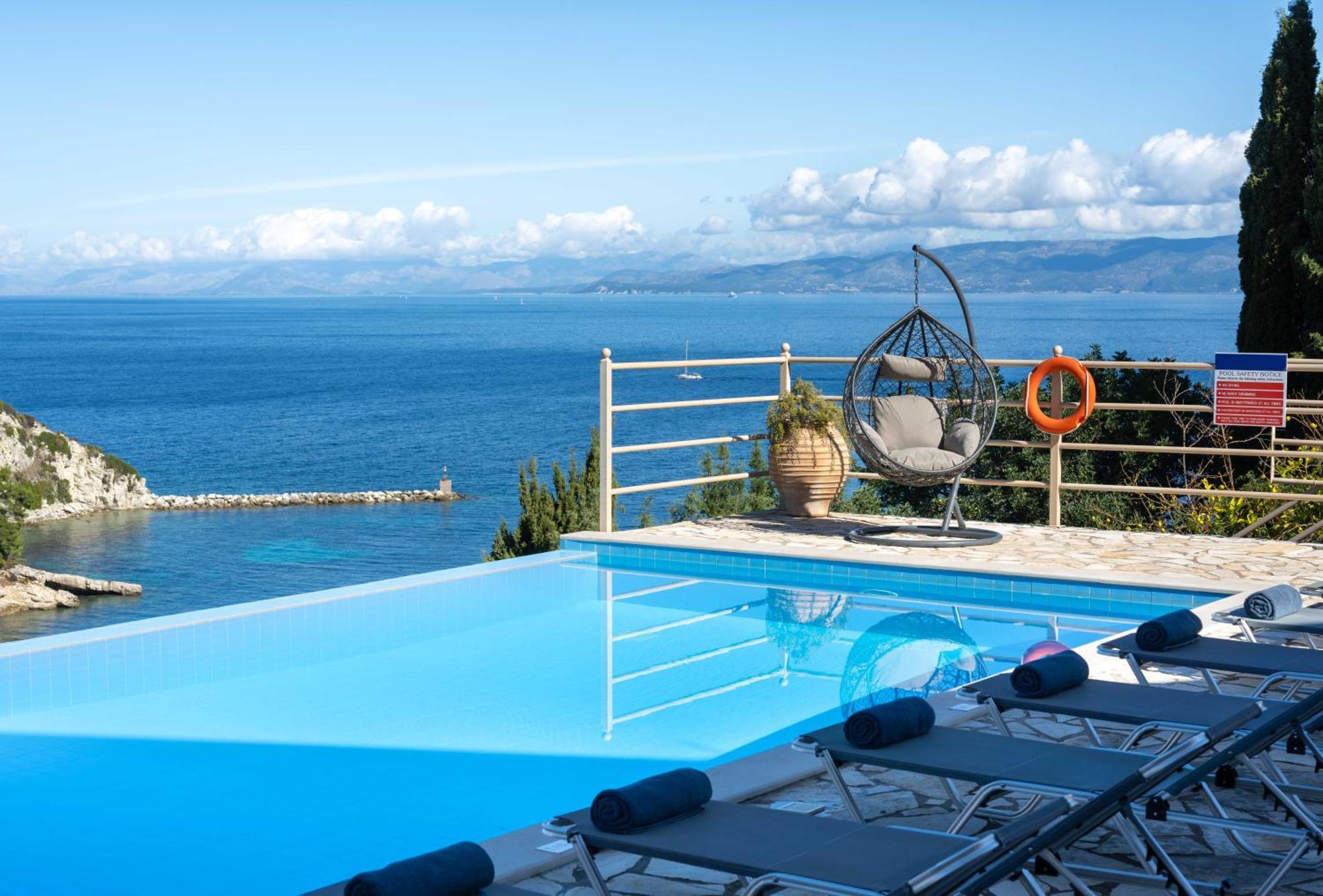 Longós Pangolas Apartments Paxos מראה חיצוני תמונה