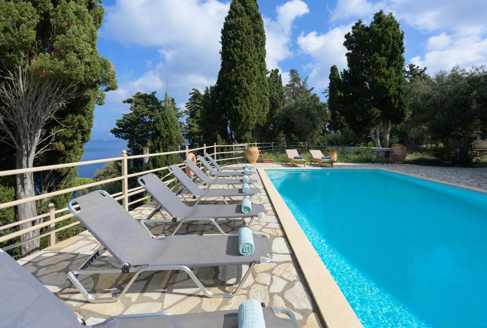 Longós Pangolas Apartments Paxos מראה חיצוני תמונה